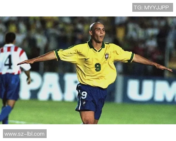 身高180厘米以上的足球明星们的辉煌成就与传奇故事